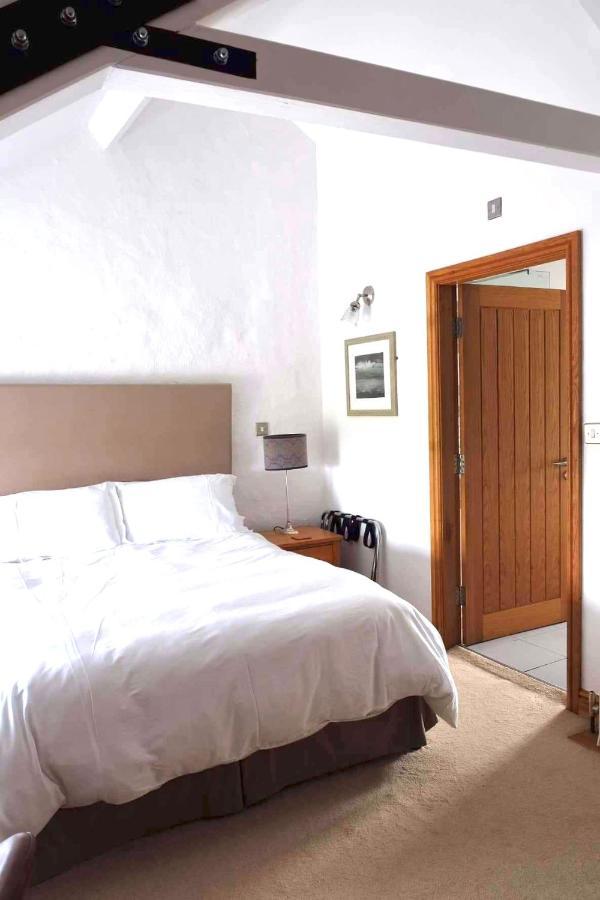 Blas Mwy Black Lion Bed & Breakfast